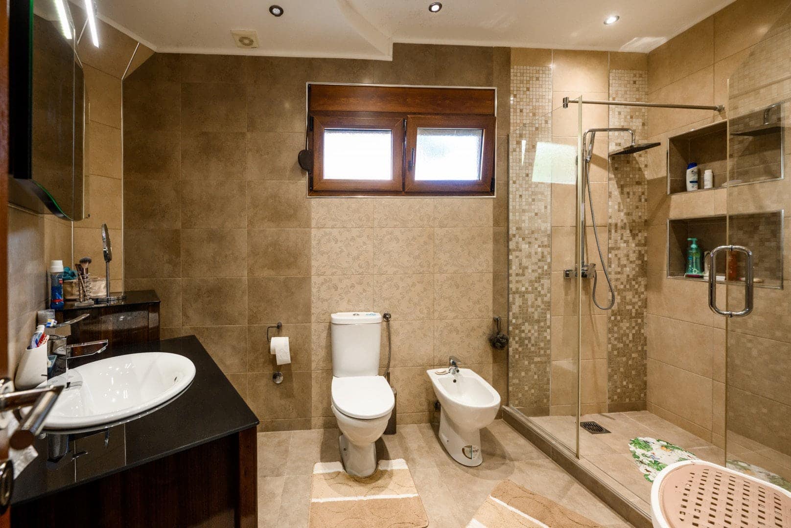 Villa with 3 apartments, Bar (20)
