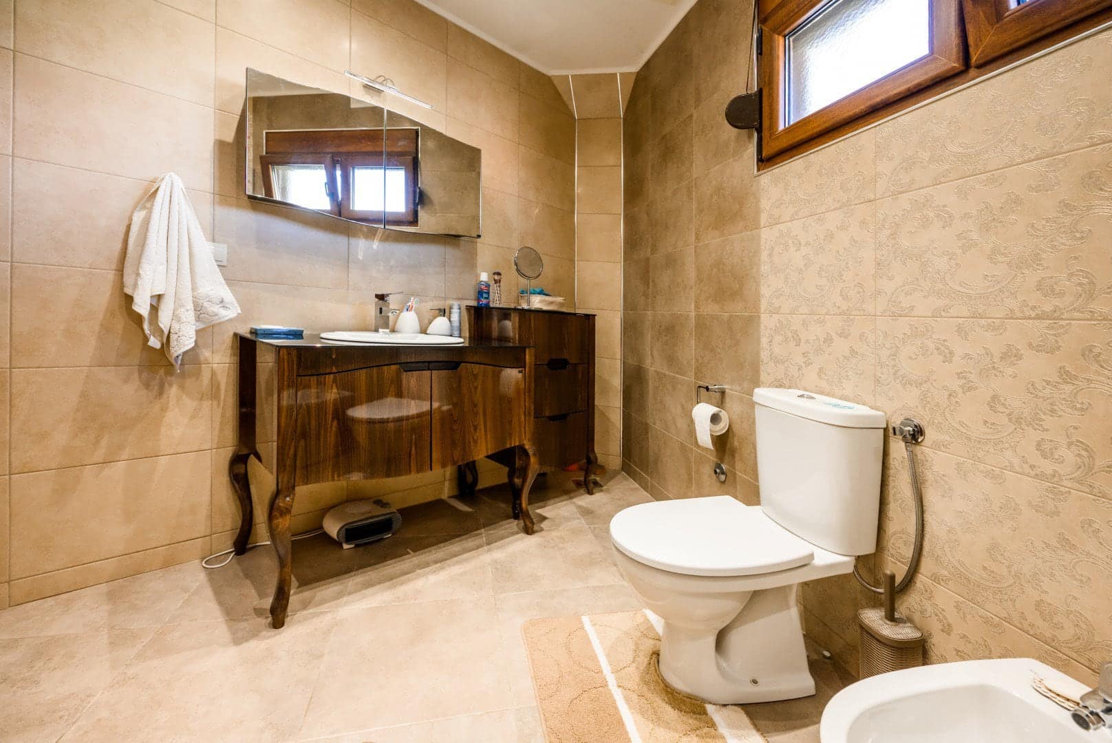Villa with 3 apartments, Bar (21)
