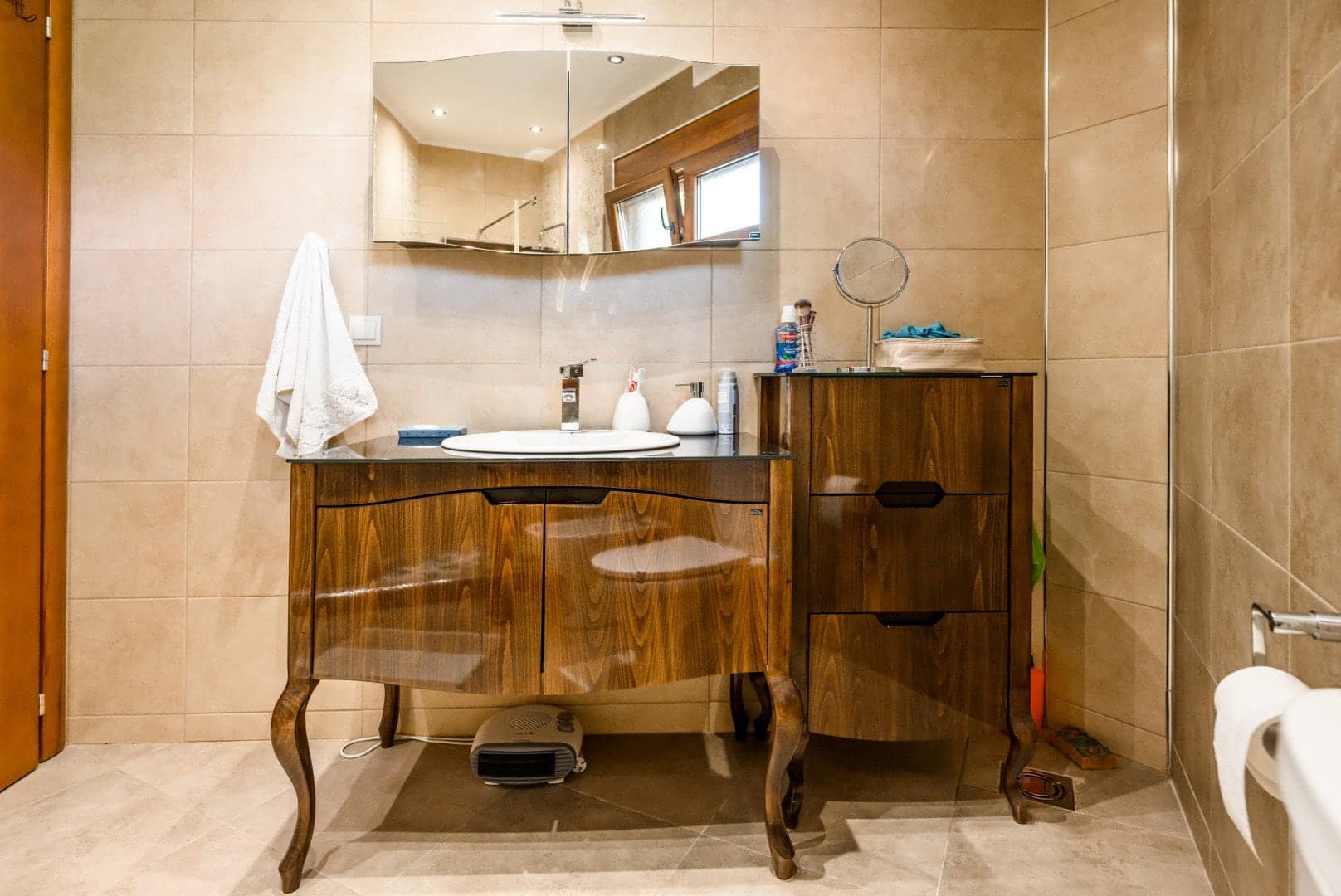Villa with 3 apartments, Bar (22)