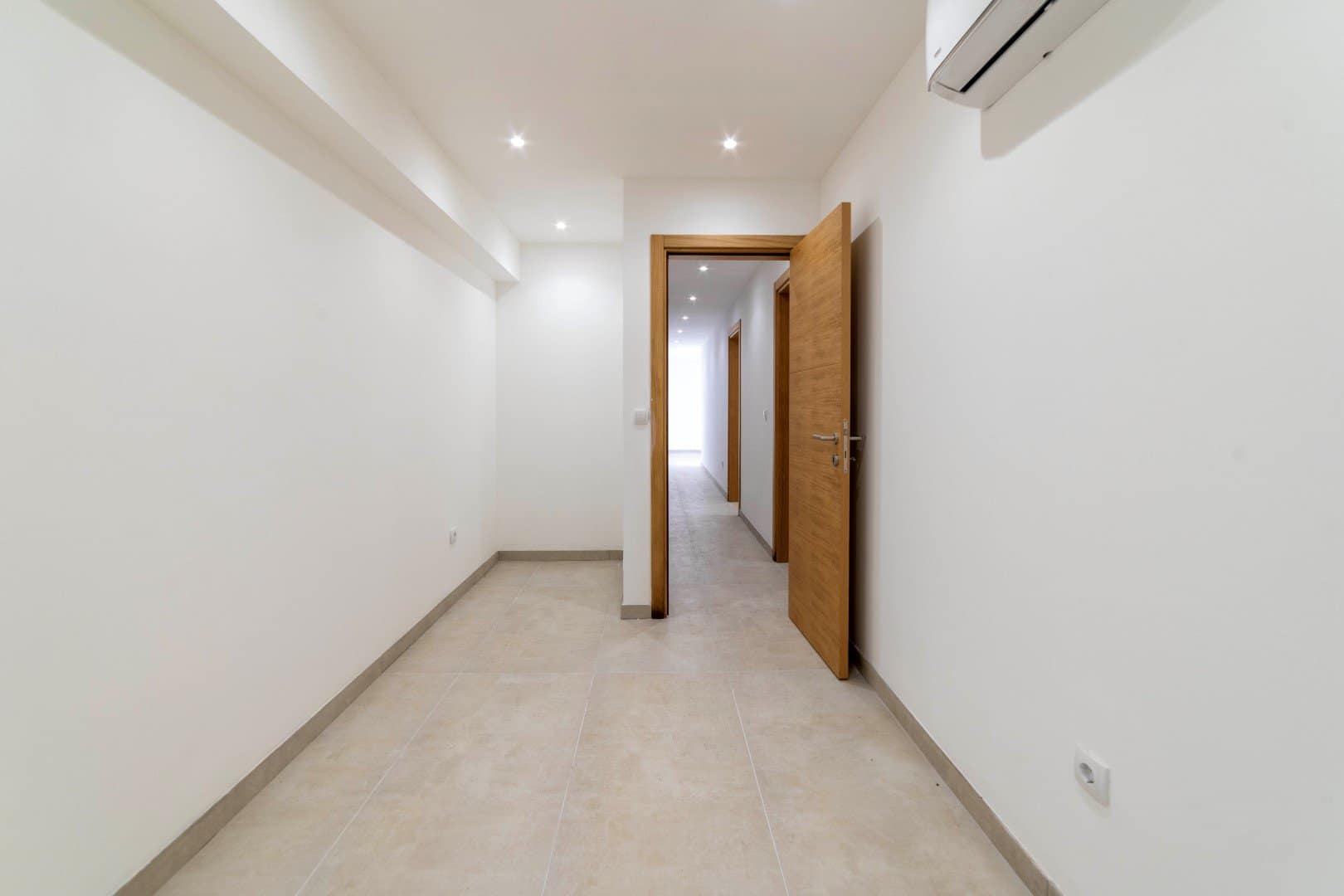 New villa with pool and panoramic sea view, Blizikuce  (17)
