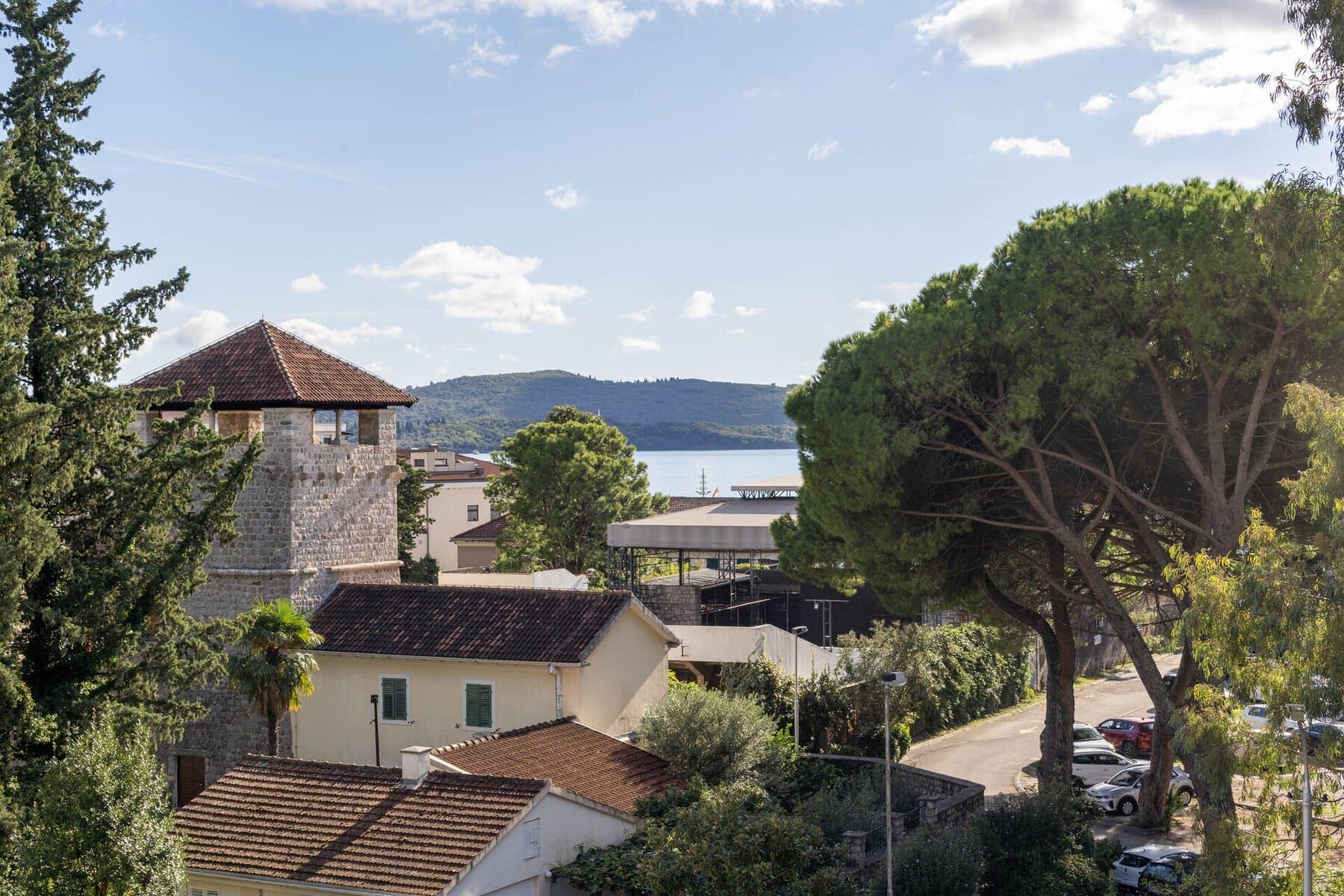 SOLD Renovated 2bdr Apartment in Tivat center, Тиват · Центр