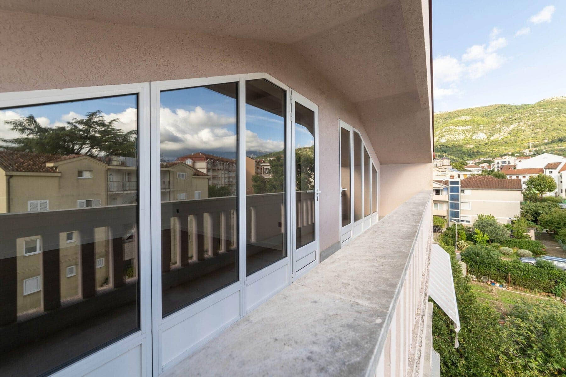 SOLD Renovated 2bdr Apartment in Tivat center (14)