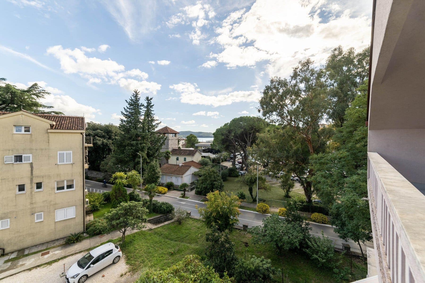 SOLD Renovated 2bdr Apartment in Tivat center (16)