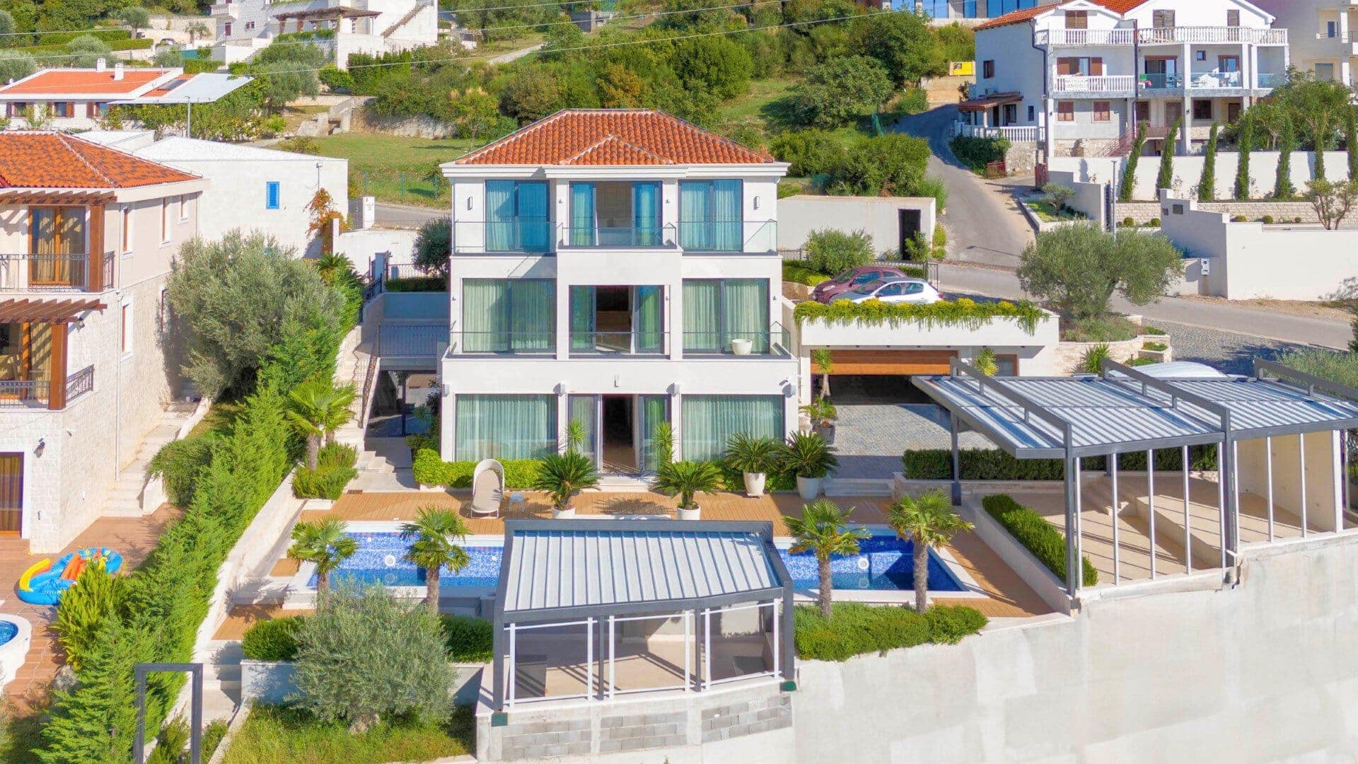Blizikuce Contemporary Villa (6)