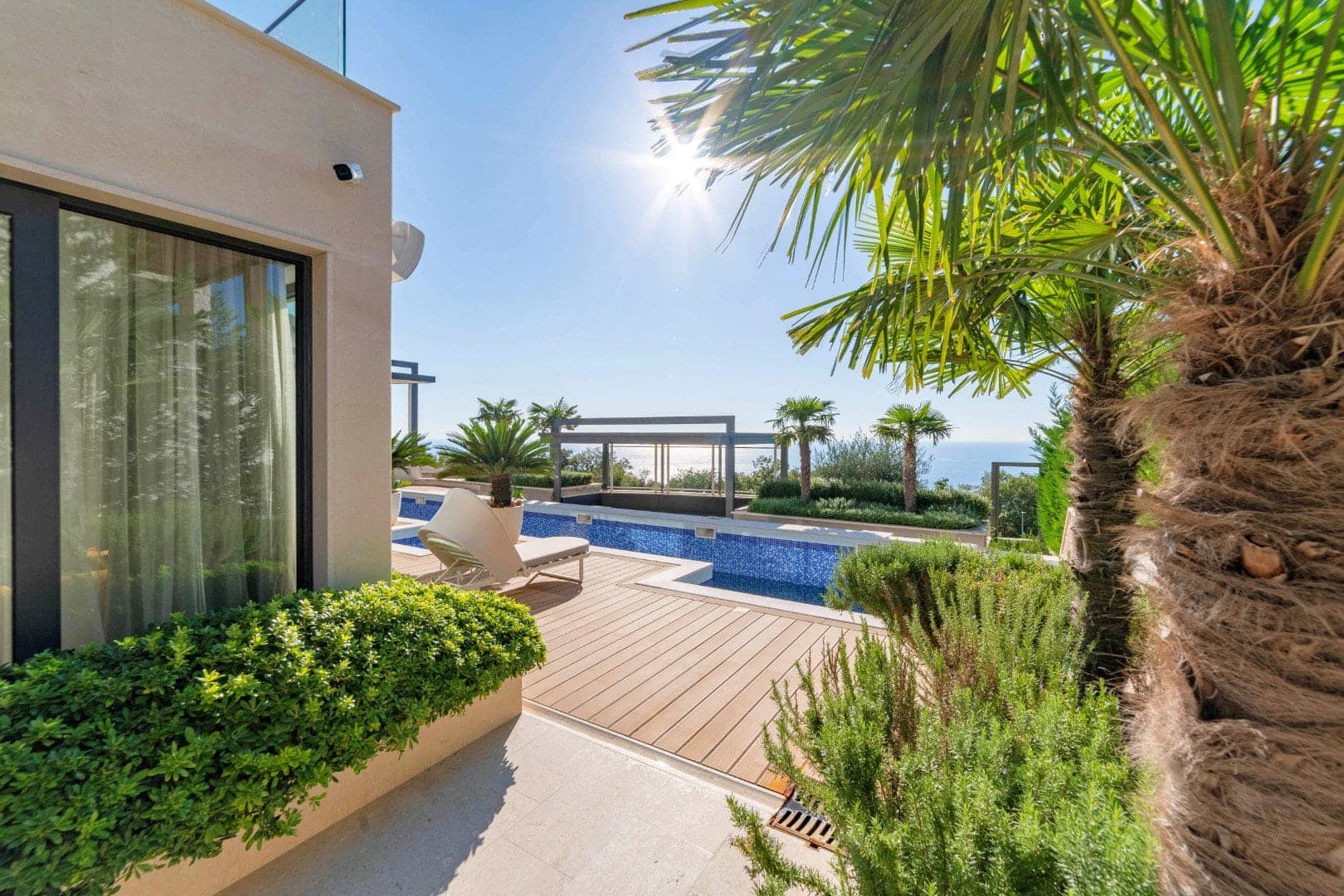 Blizikuce Contemporary Villa (28)