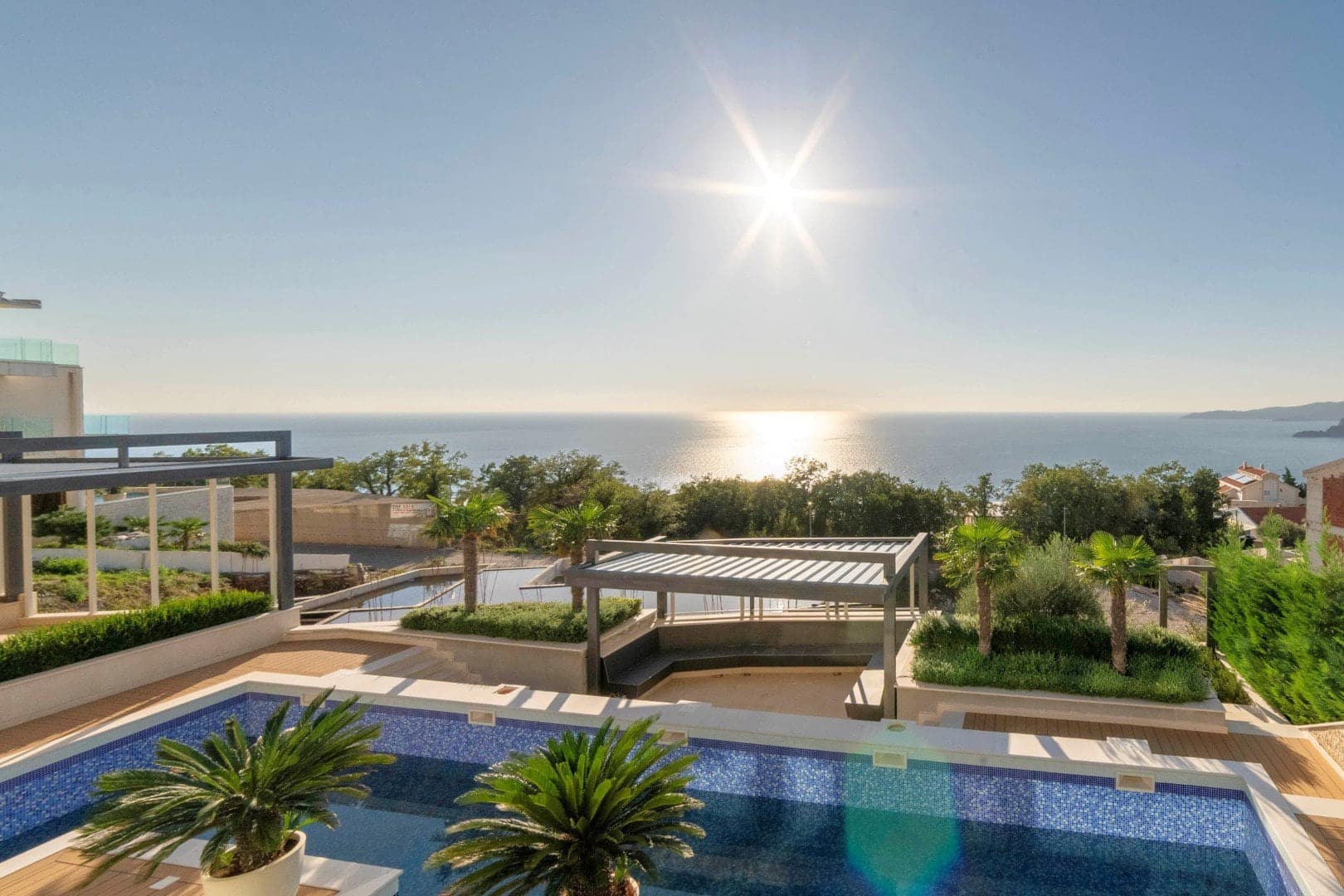 Blizikuce Contemporary Villa (31)