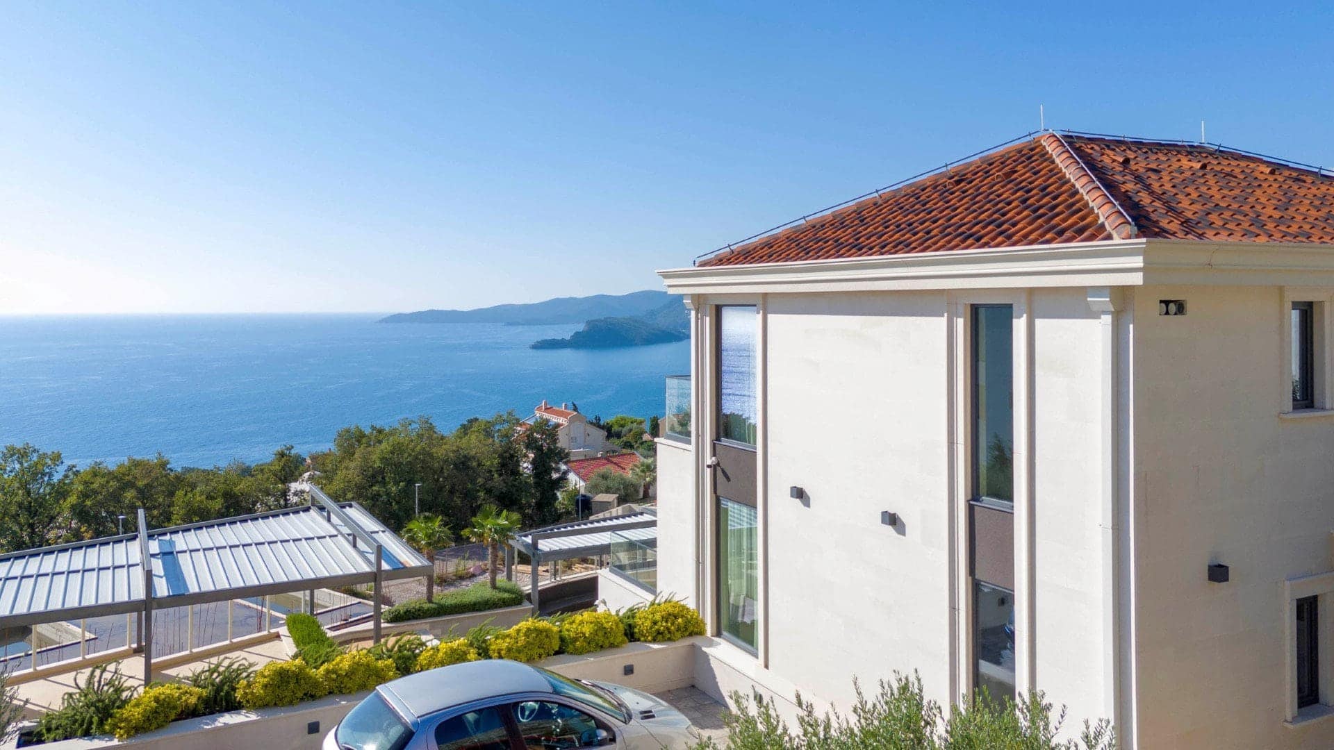 Blizikuce Contemporary Villa (35)