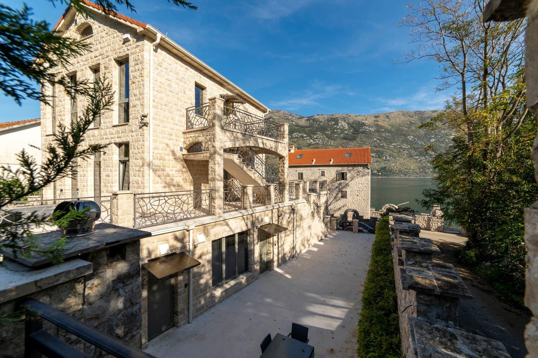 Exclusive complex in Stoliv (6)