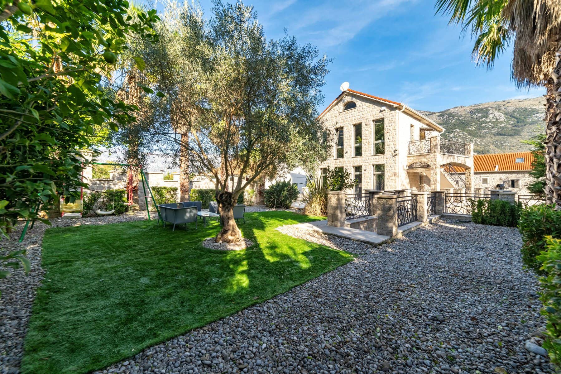 Exclusive complex in Stoliv (7)