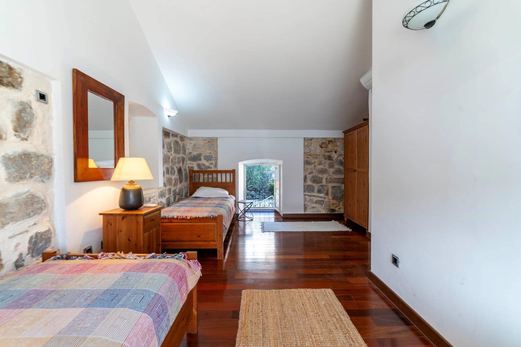 Charming waterfront stone house with a swimming pool, Perast (15)