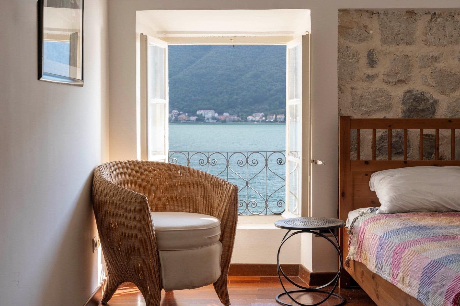 Charming waterfront stone house with a swimming pool, Perast (17)