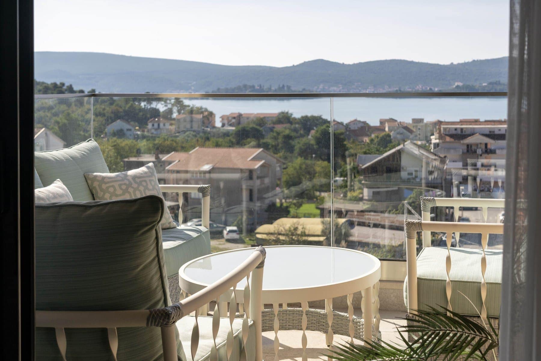 Modern 2bdr Apartment with Sea View, Kava (16)