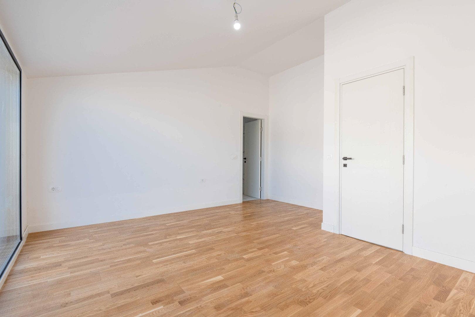 New 3-bdr penthouse apartment with sea view, Rafailovici (14)