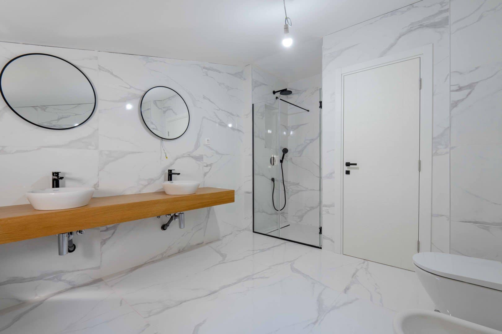 New 3-bdr penthouse apartment with sea view, Rafailovici (19)