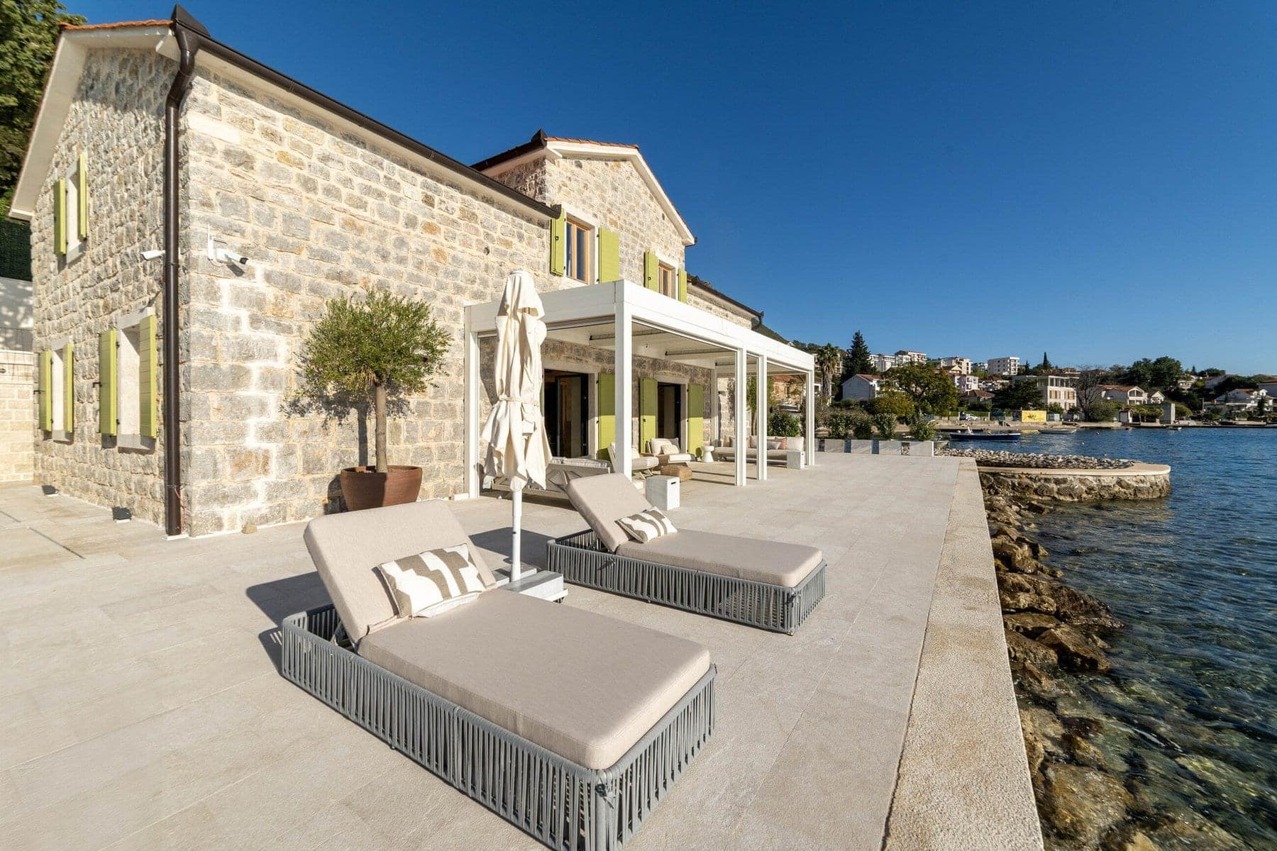 Unique Waterfront Stone House Kumbor (6)