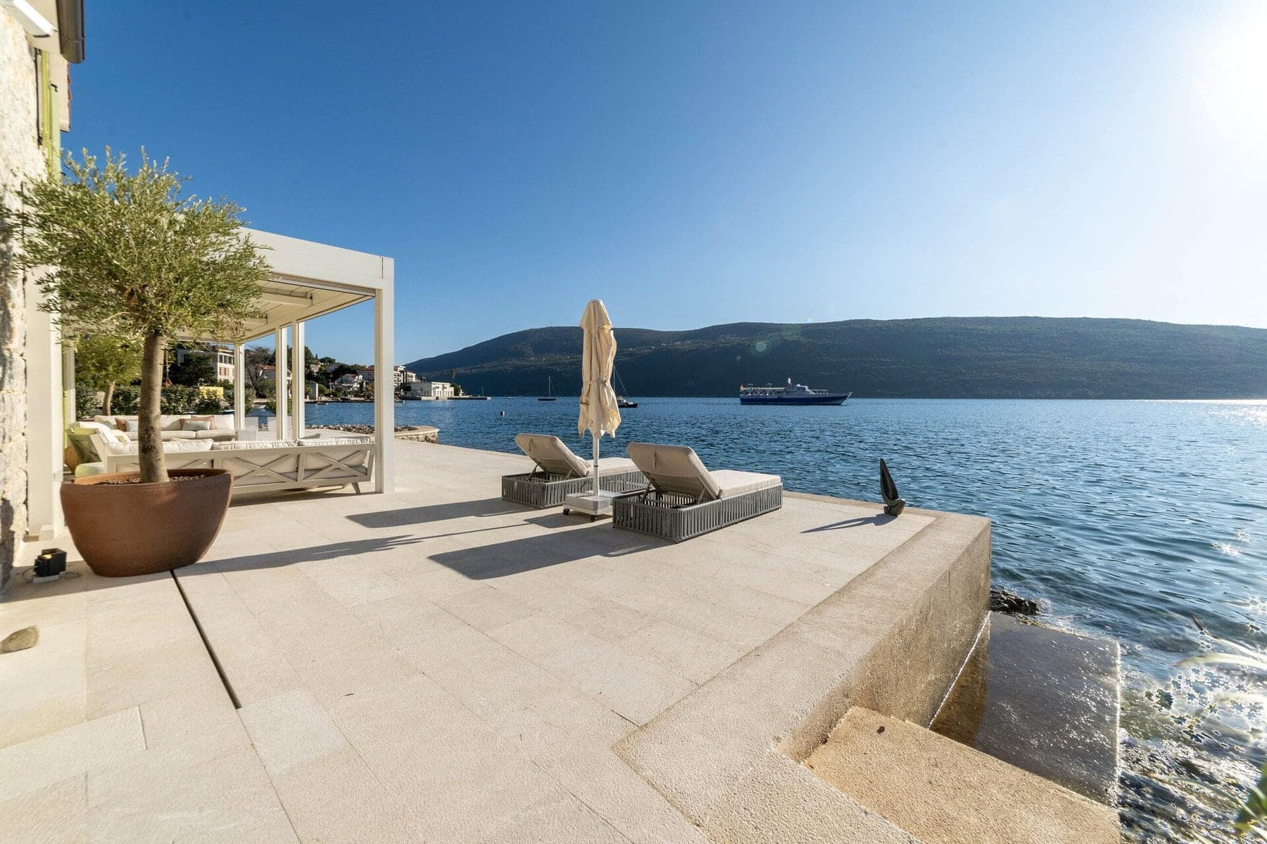 Unique Waterfront Stone House Kumbor (30)