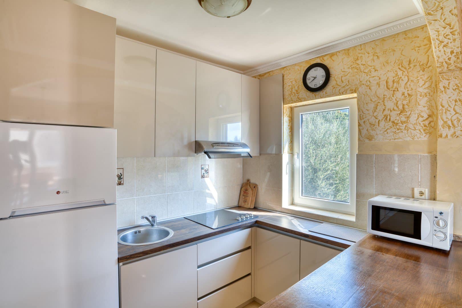 Sveti Stefan, Two-bedroom duplex apartment in the second row to the sea (11)