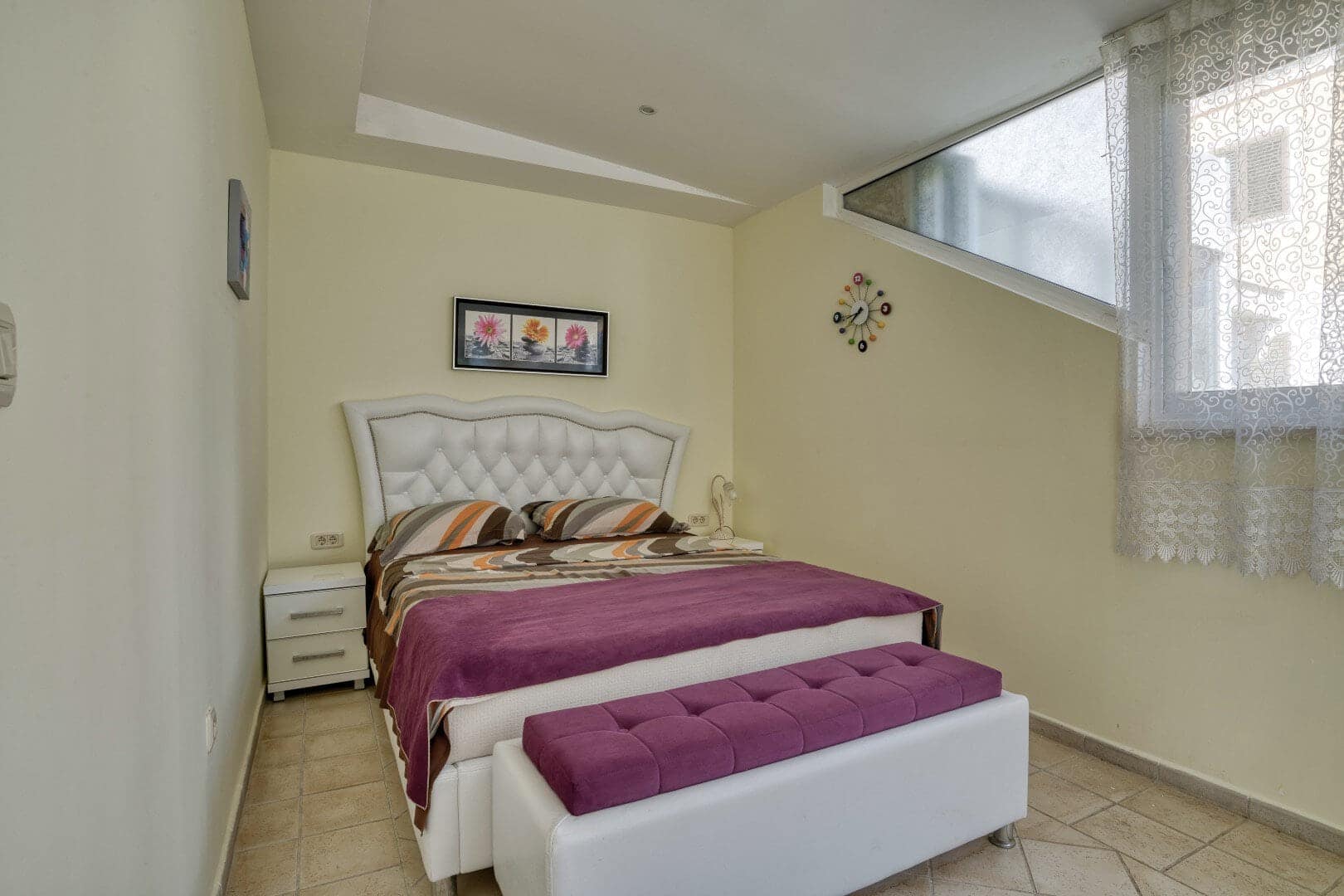 Sveti Stefan, Two-bedroom duplex apartment in the second row to the sea (16)