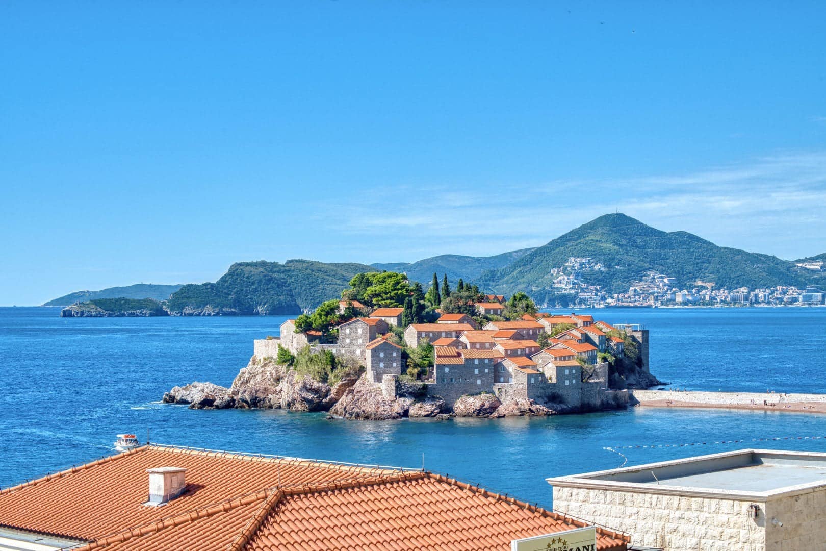 Sveti Stefan, Two-bedroom duplex apartment in the second row to the sea (21)