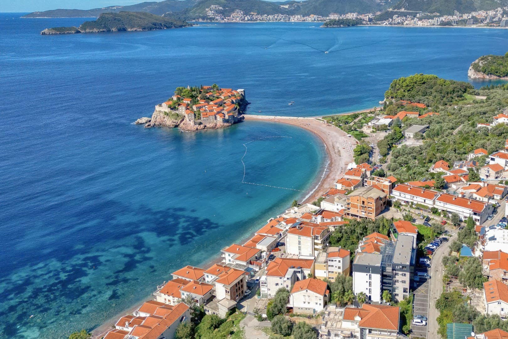 Sveti Stefan, Two-bedroom duplex apartment in the second row to the sea (22)