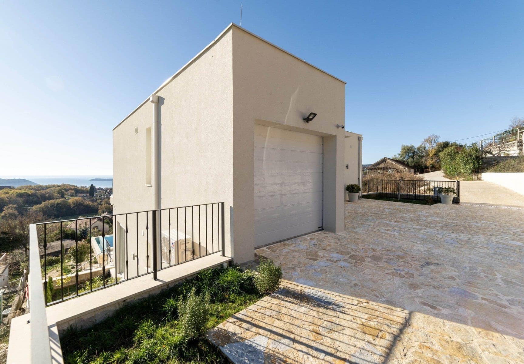 Contemporary 4bdr Villa Podi (20)