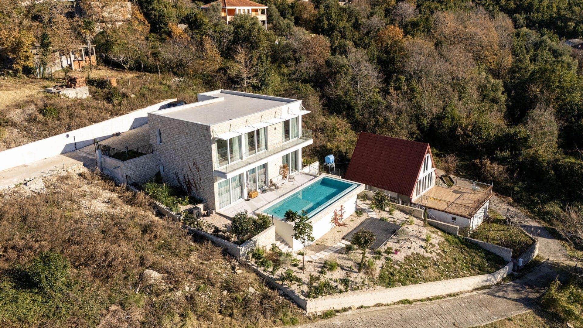 Contemporary 4bdr Villa Podi (22)