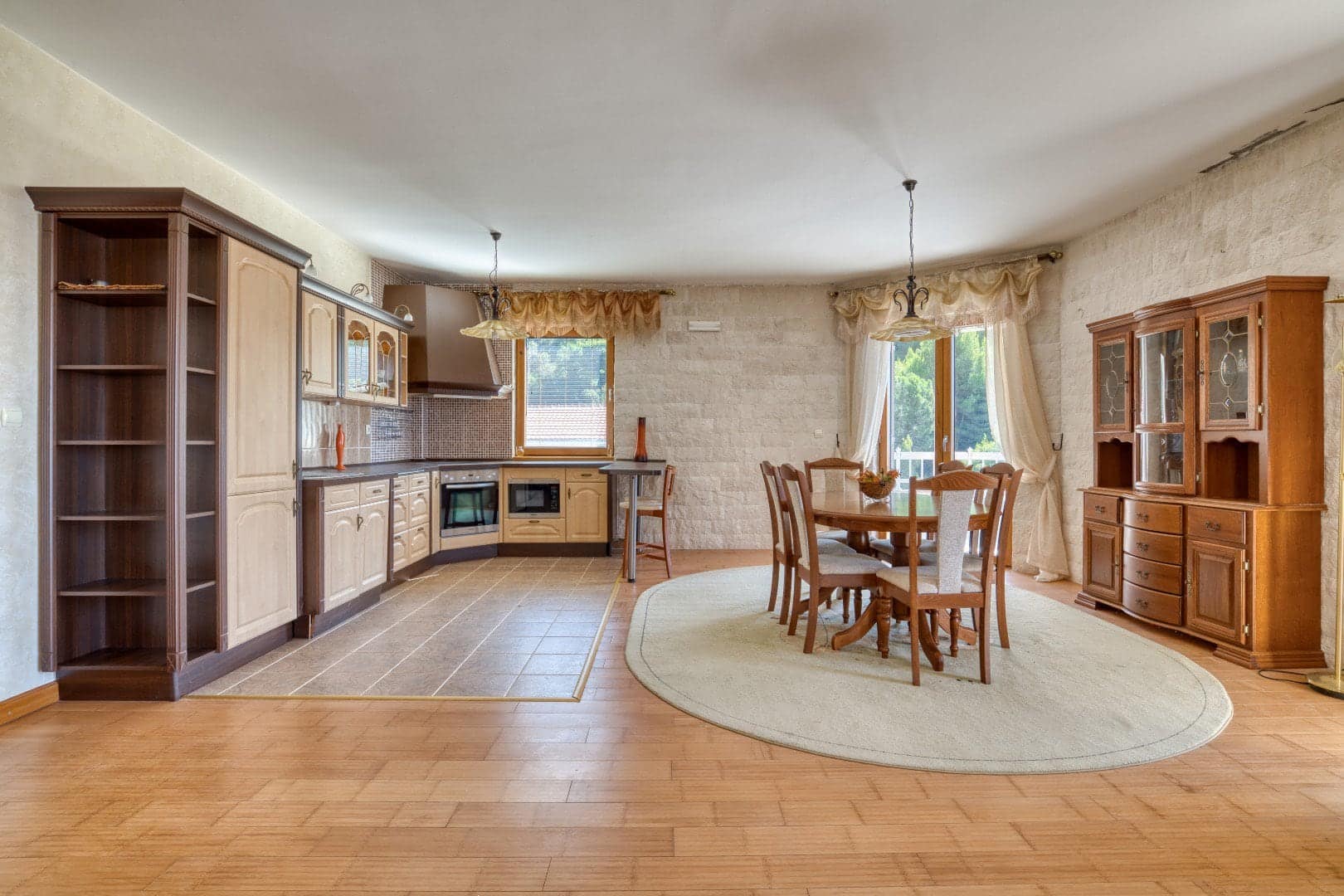 Furnished 3-bdr apartment with open sea view, Sveti Stefan (6)