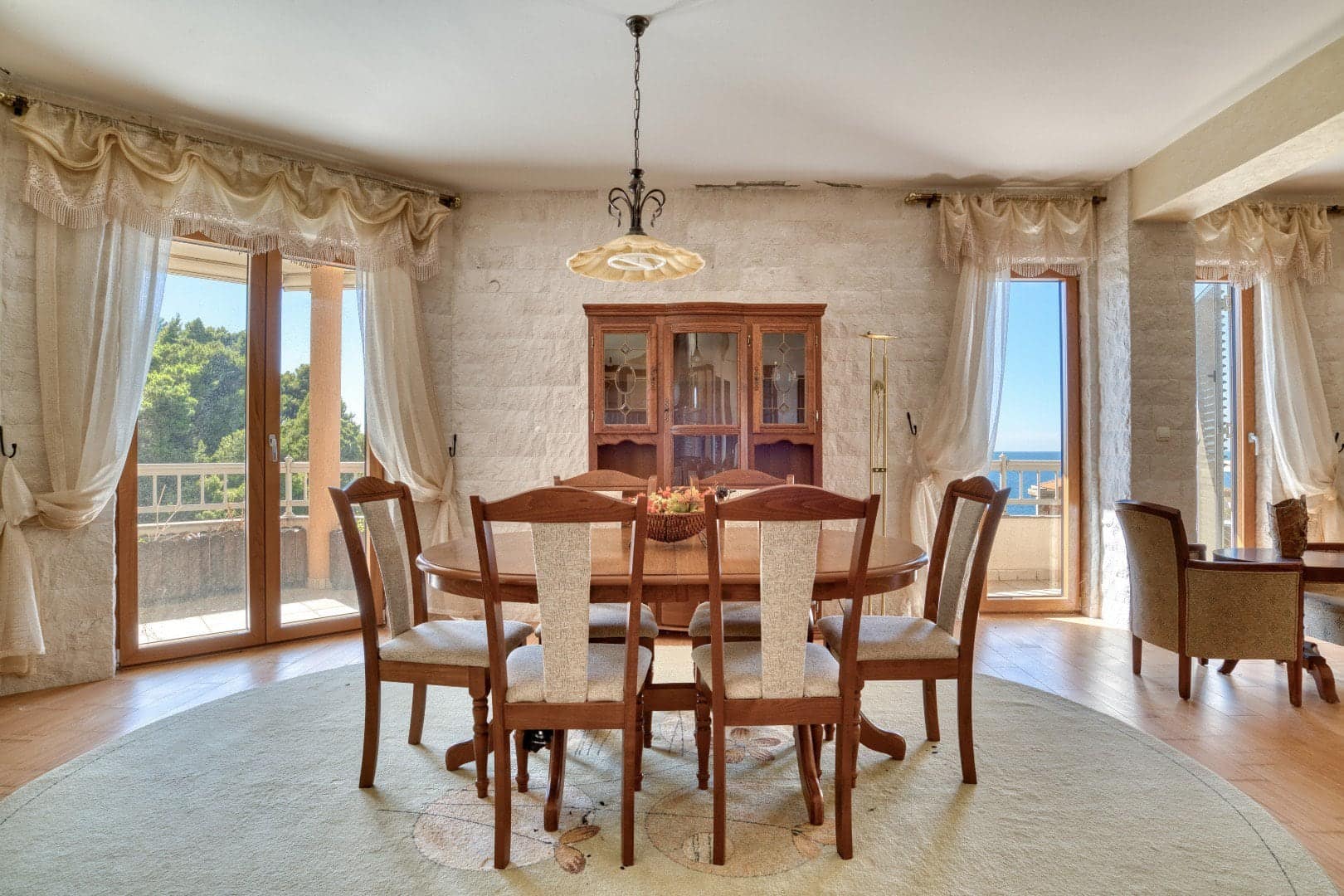 Furnished 3-bdr apartment with open sea view, Sveti Stefan (8)