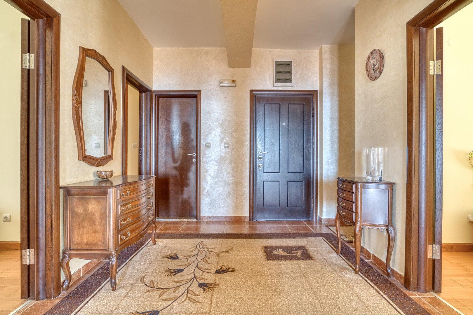 Furnished 3-bdr apartment with open sea view, Sveti Stefan (11)