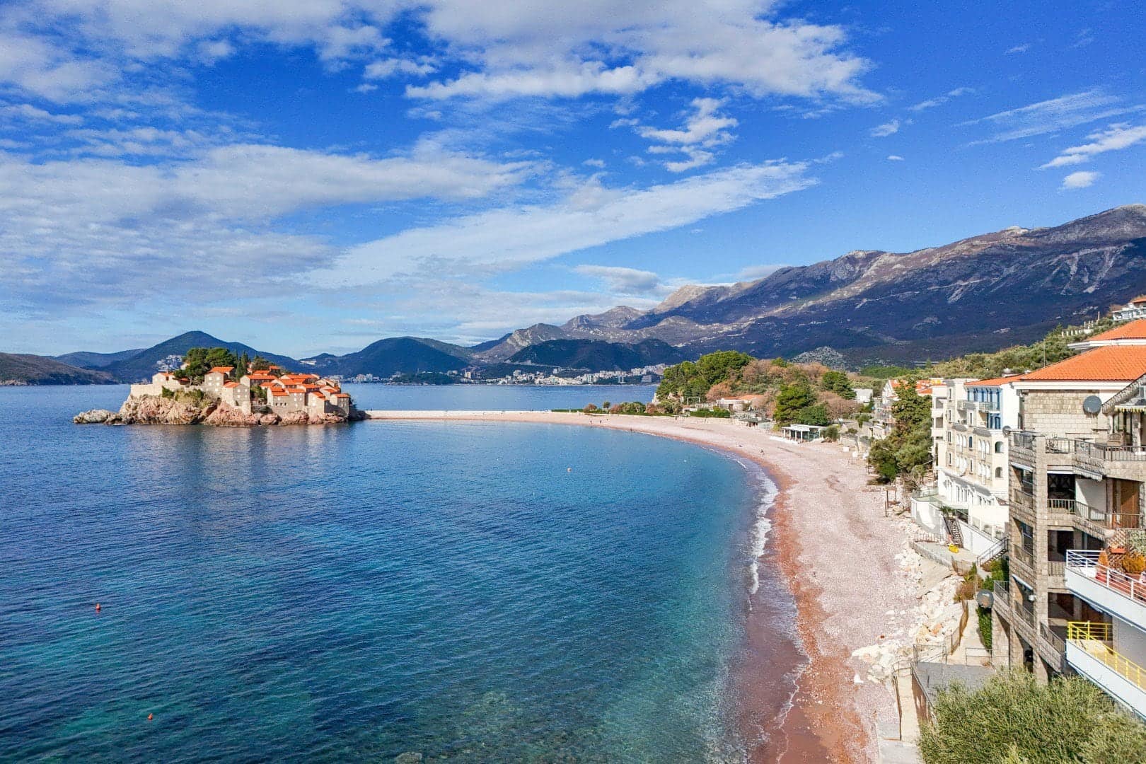 Seafront 3-bdr apartment, Sveti Stefan (15)