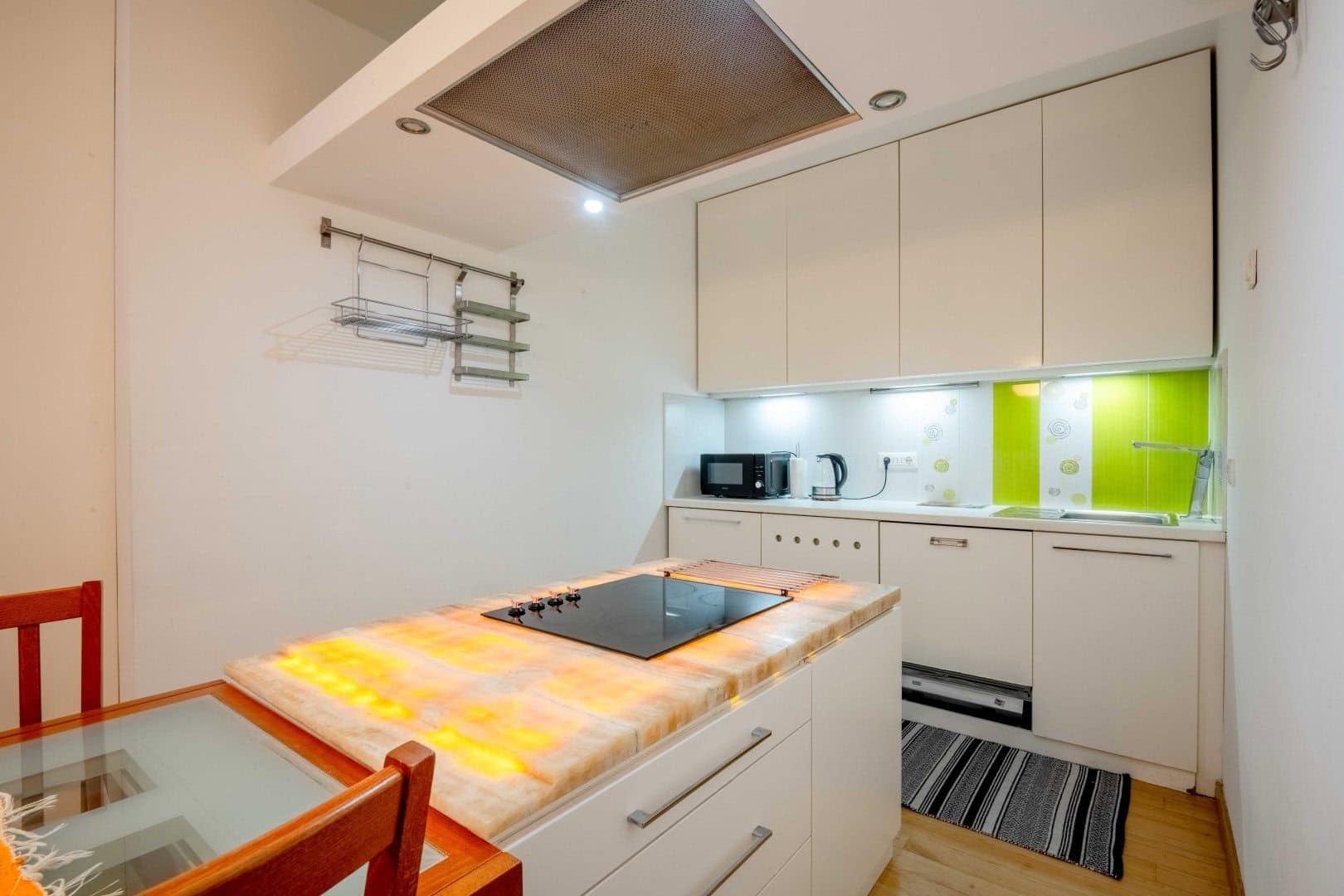 Two-bedroom apartment with sea view, Rozino (7)