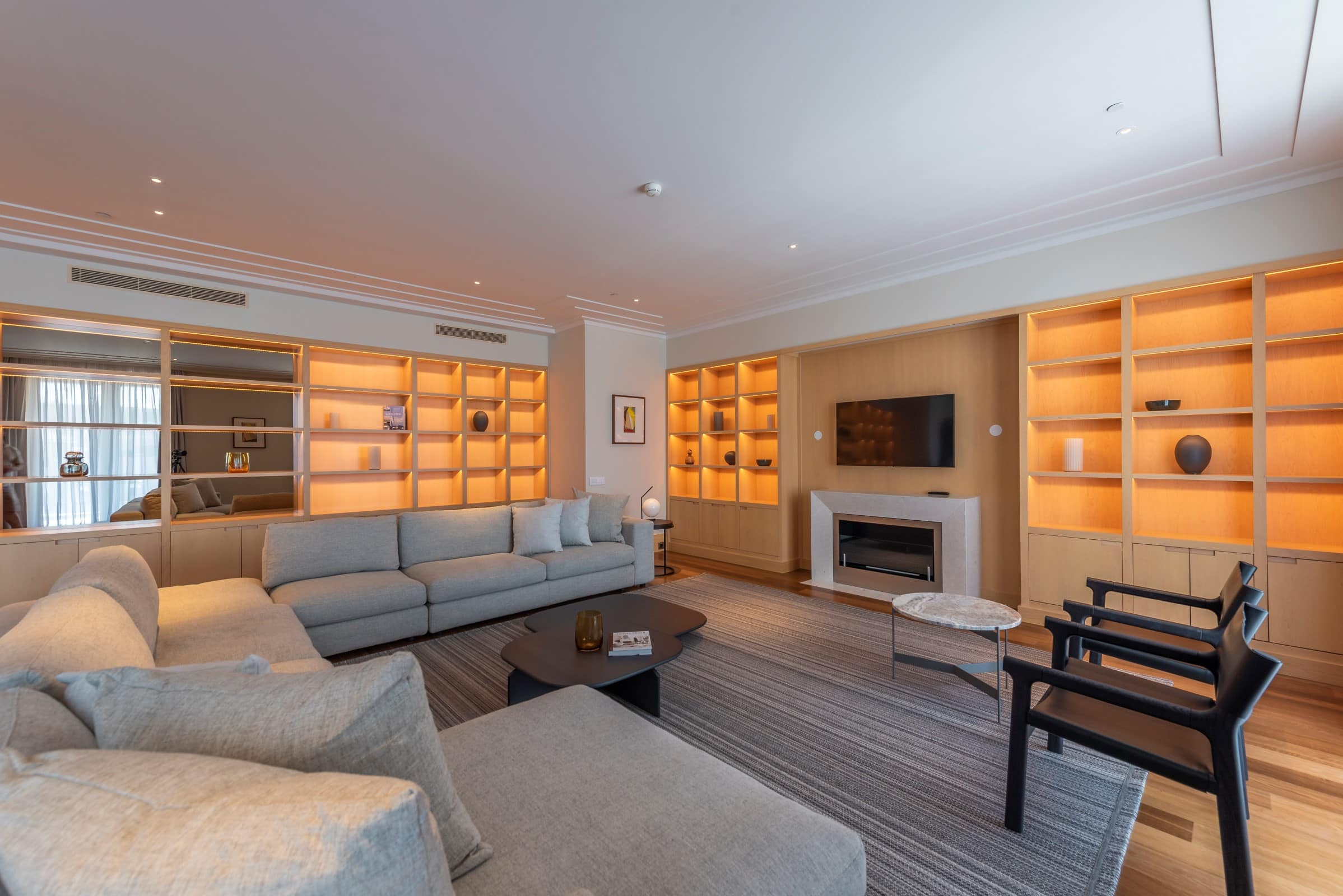 Luxury Three-bedroom Penthouse Porto Montenegro (6)