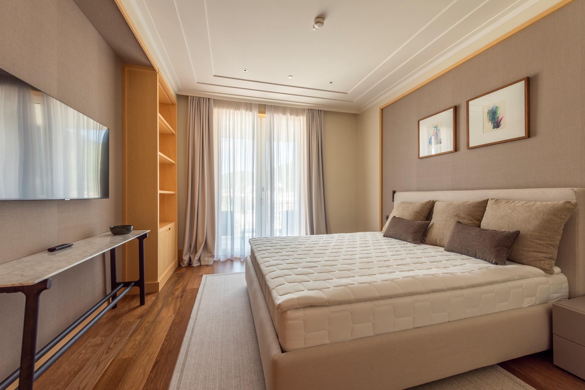 Luxury Three-bedroom Penthouse Porto Montenegro (15)