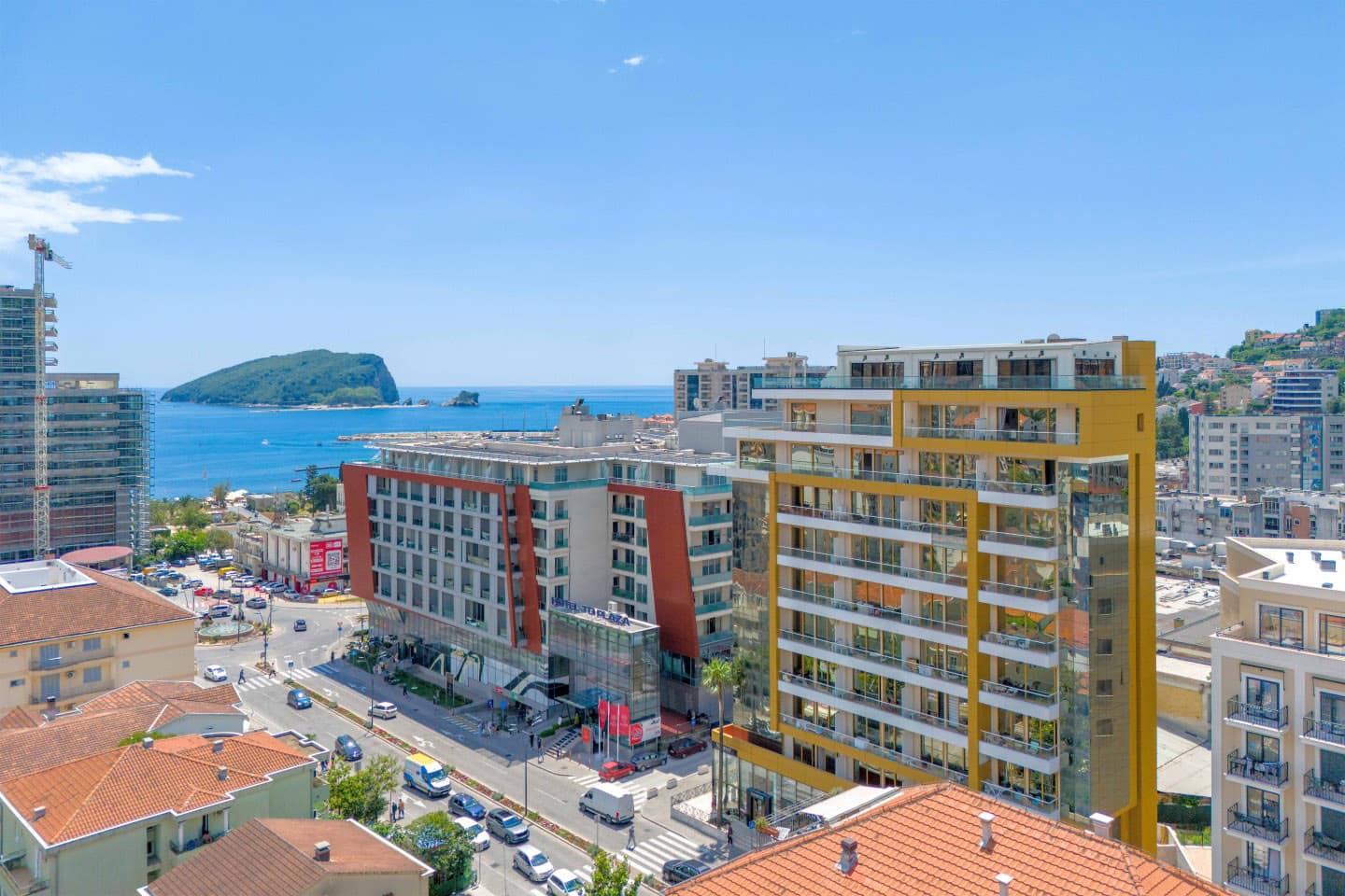 Exclusive 2-bdr apartment, Victoria Residence, Budva (18)
