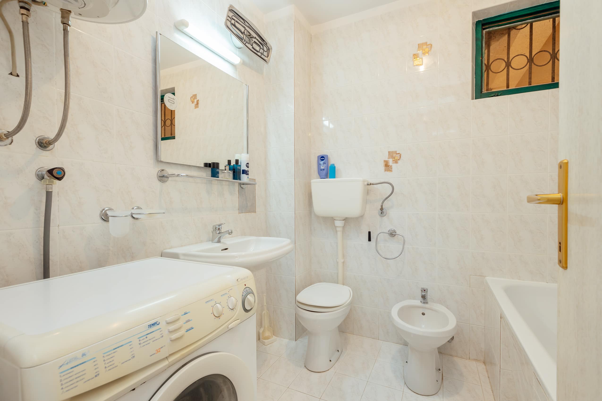 SOLD Three-bedroom Apartment with Sea View, Ljuta (9)