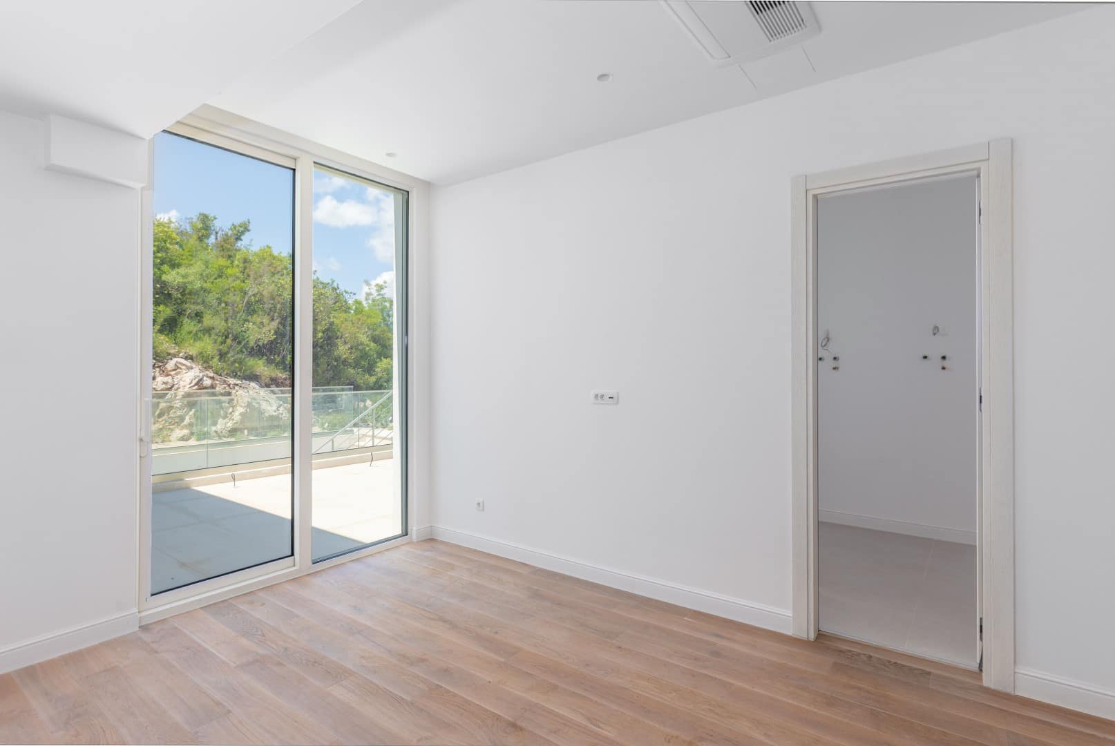 Contemporary 5bdr Villa with private swimming pool and panoramic sea view, Krasici (11)