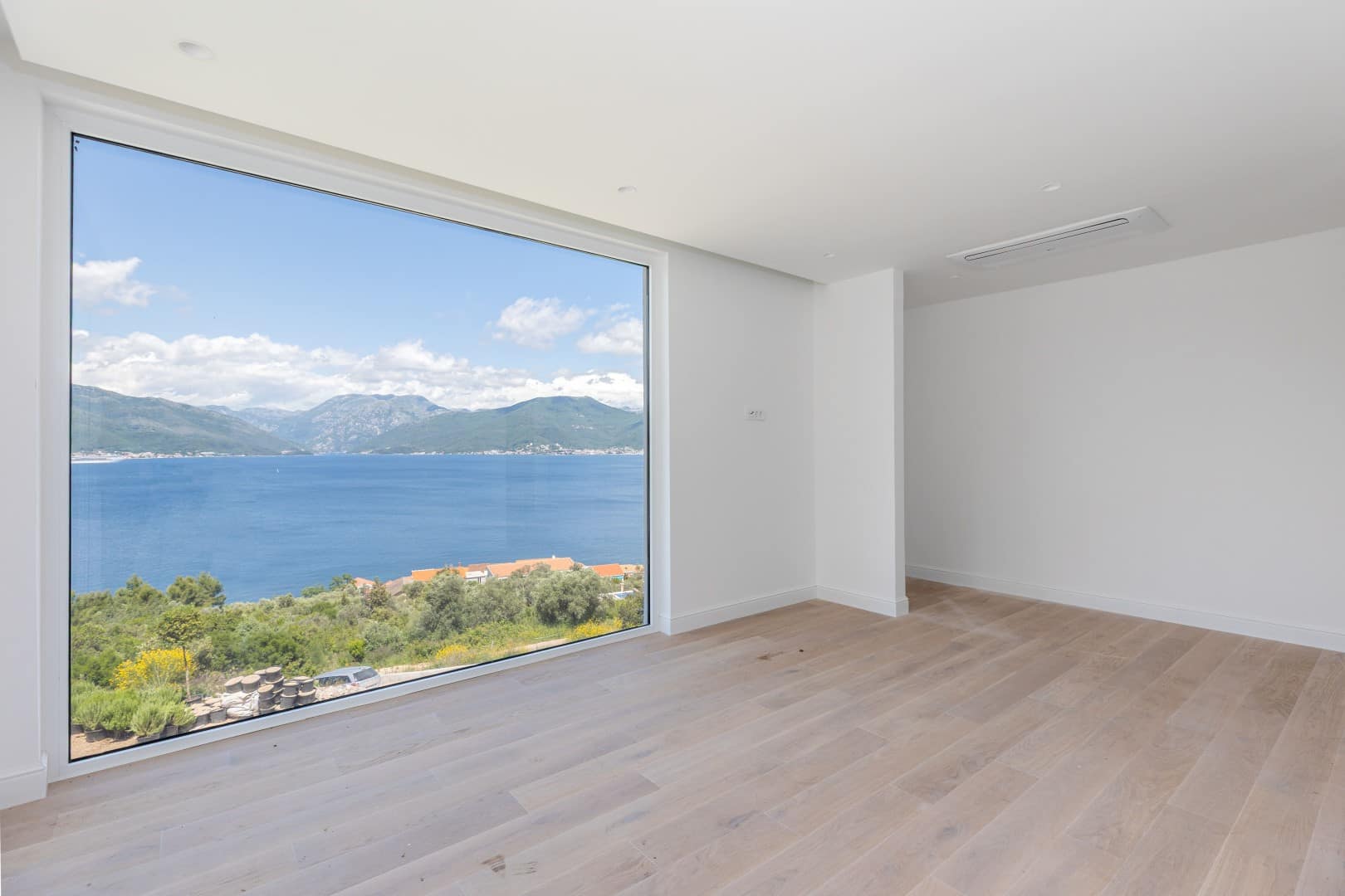 Contemporary 5bdr Villa with private swimming pool and panoramic sea view, Krasici (14)