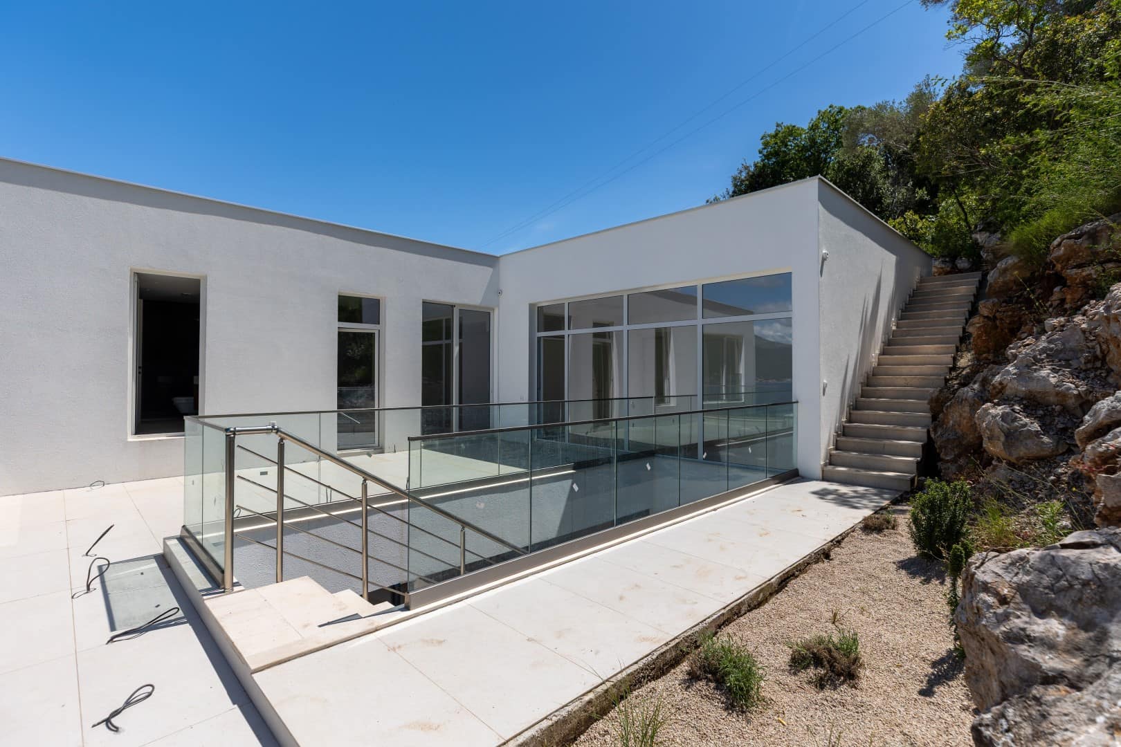 Contemporary 5bdr Villa with private swimming pool and panoramic sea view, Krasici (18)