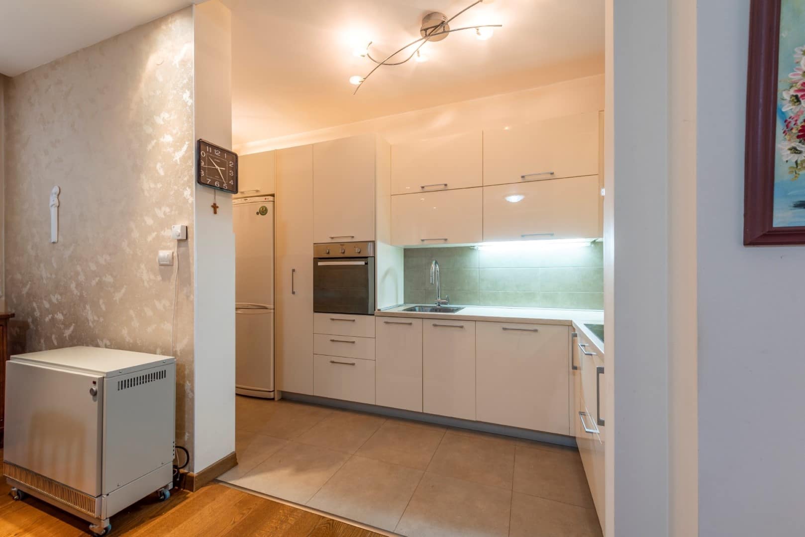 One-bedroom apartment on the first line to the sea, Petrovac, Budva (12)