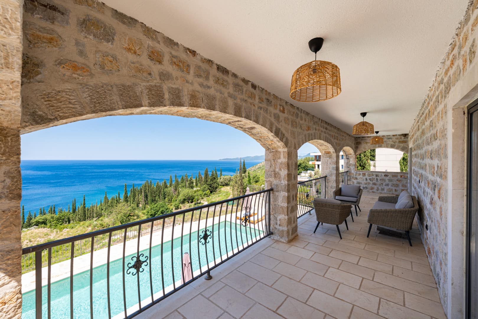 Designer stone villa, Drobni Pijesak, Budva (30)