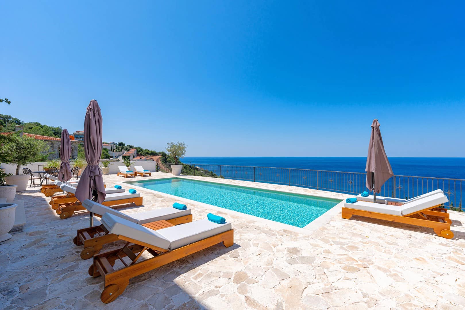 Designer stone villa, Drobni Pijesak, Budva (39)