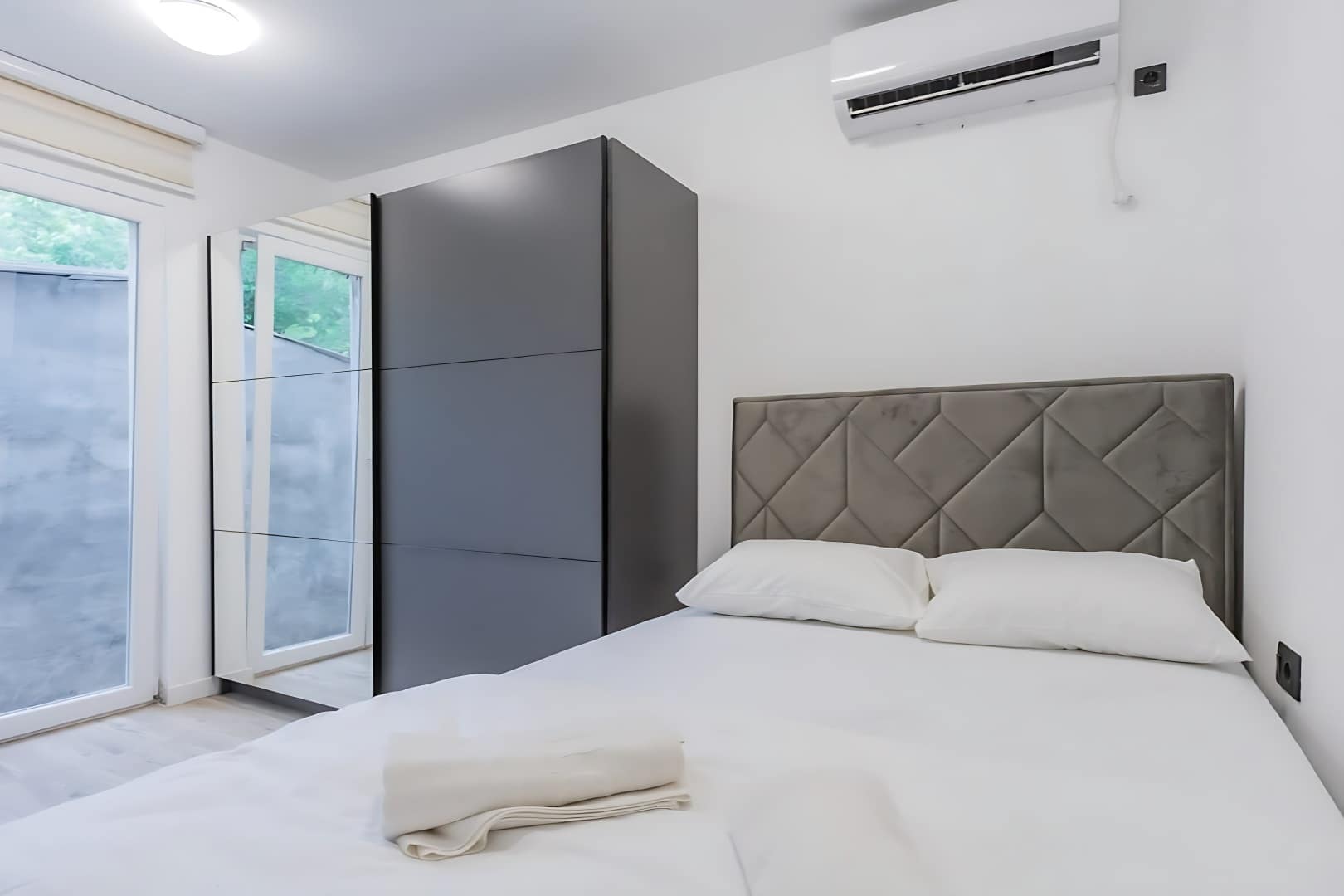 Contemporary 8-bdr villa, Markovići, Budva (13)