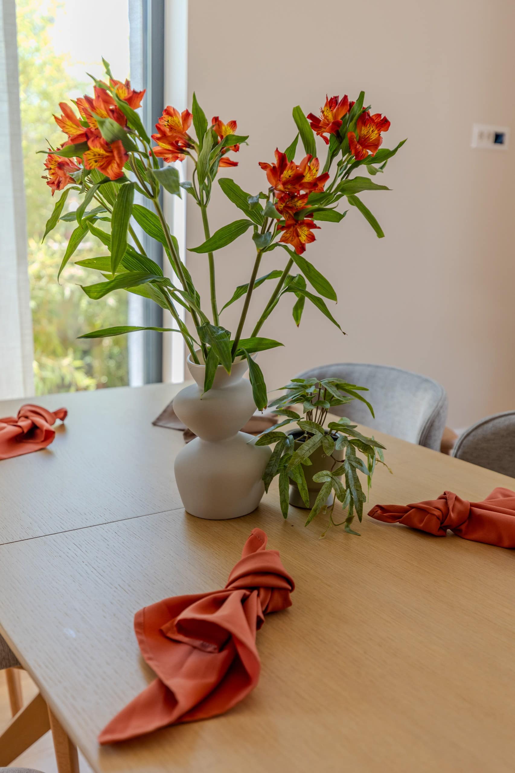 New 2-Bedroom Townhouse with Panoramic Sea Views, Green Hill (8)