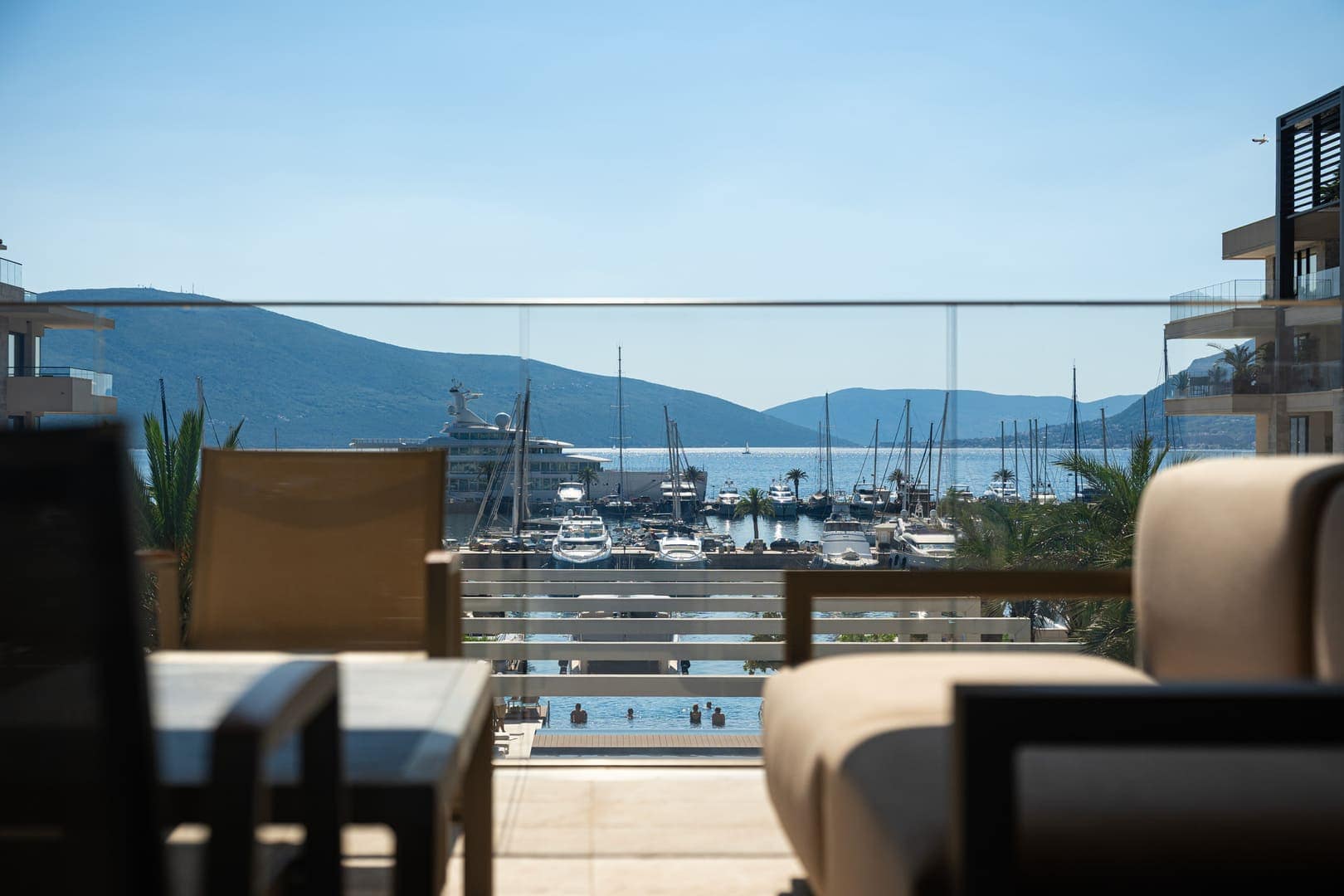Exclusive Two-bedroom Sea-View Apartment in Elena Building, Porto Montenegro (13)
