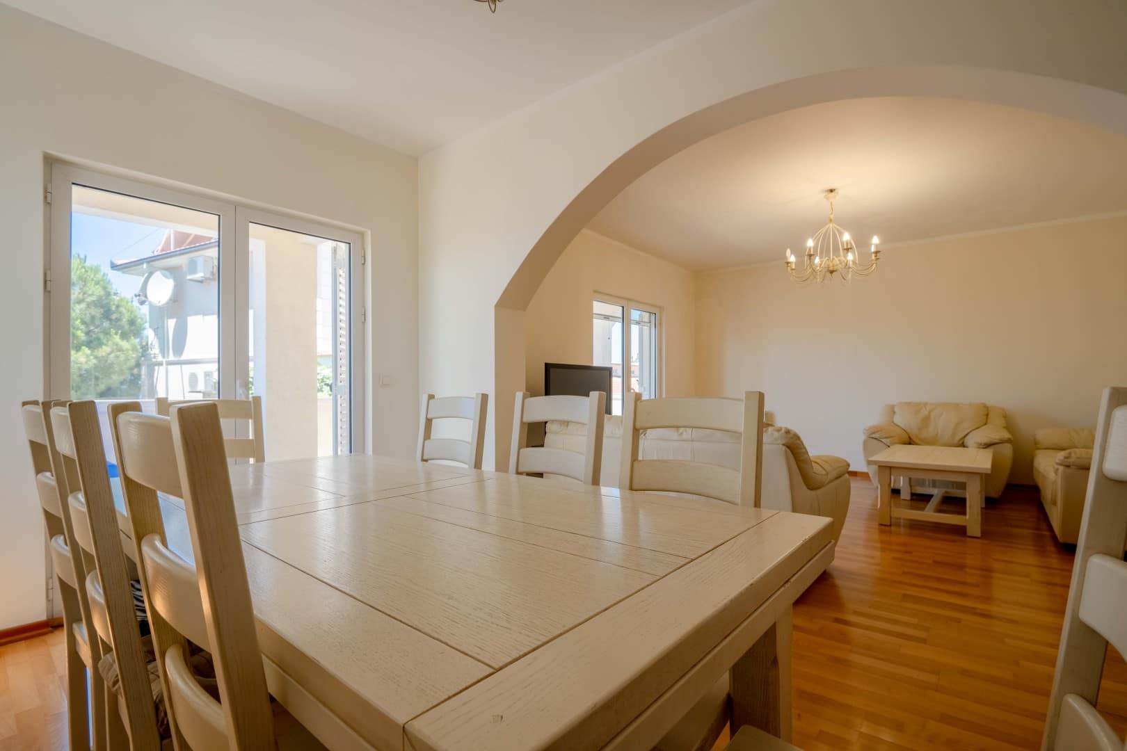 8-Bedroom villa near the sea, Dobre Vode (5)