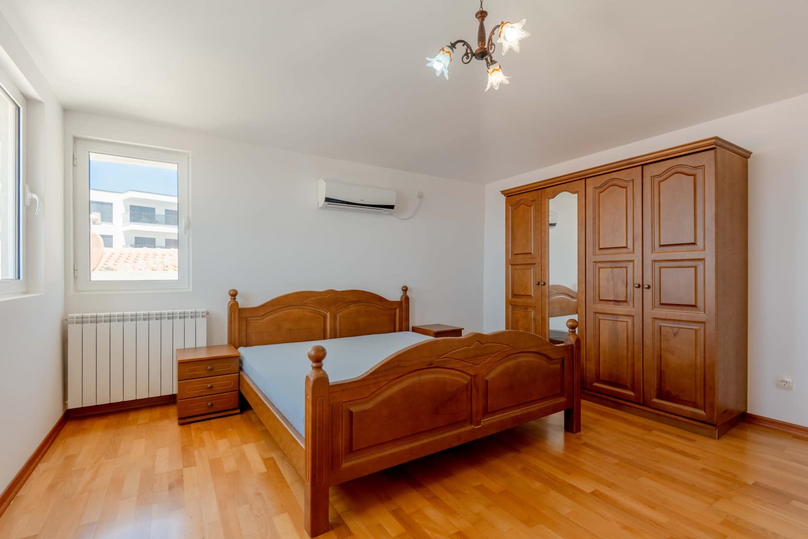 8-Bedroom villa near the sea, Dobre Vode (14)