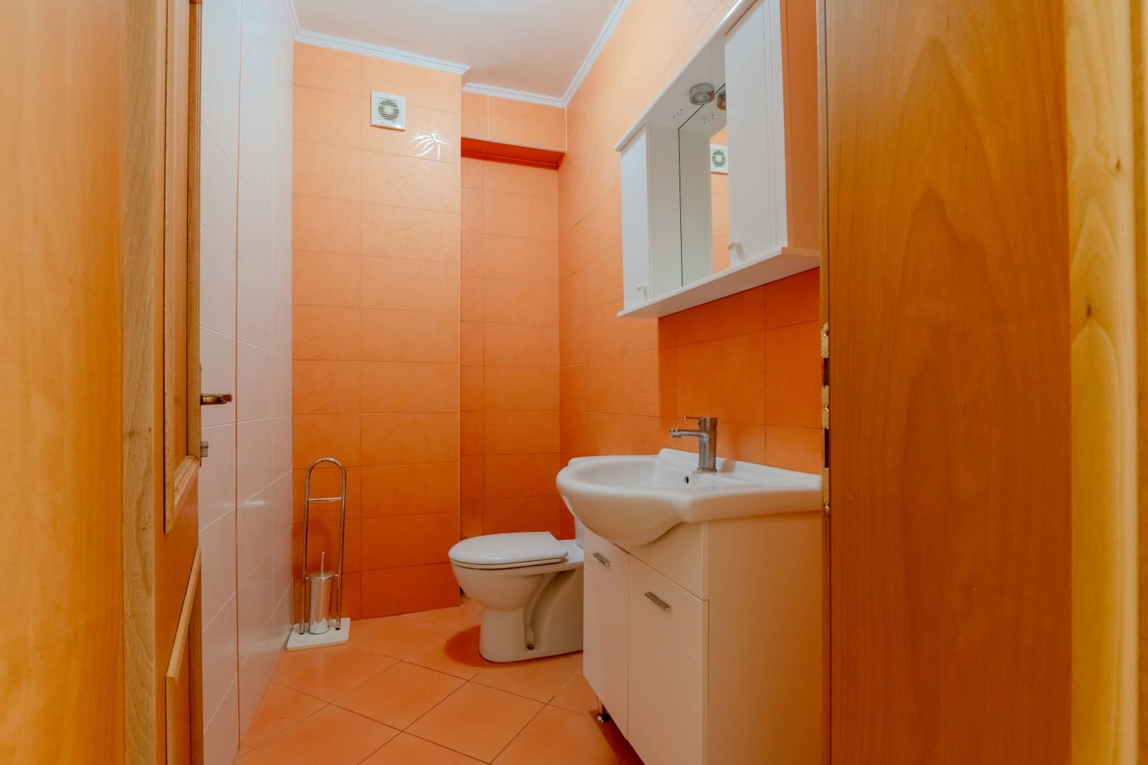 8-Bedroom villa near the sea, Dobre Vode (17)