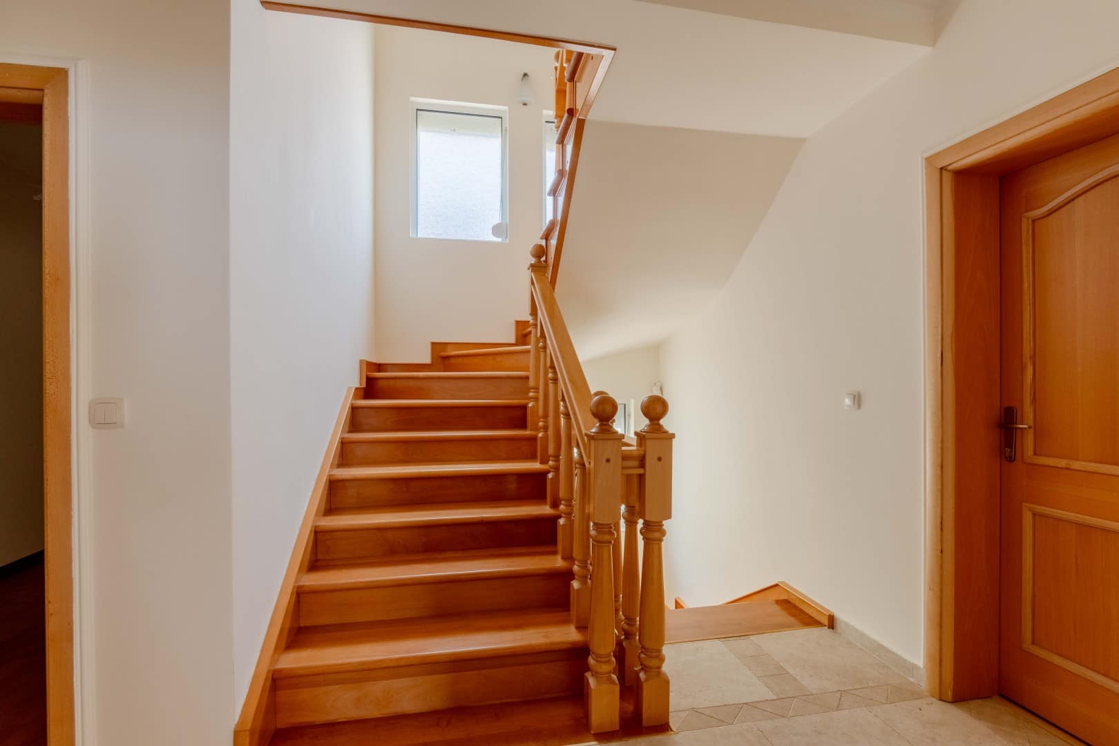 8-Bedroom villa near the sea, Dobre Vode (20)