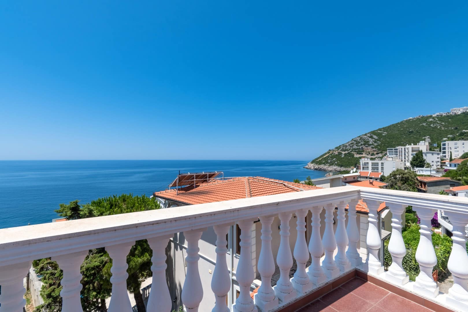 8-Bedroom villa near the sea, Dobre Vode (25)