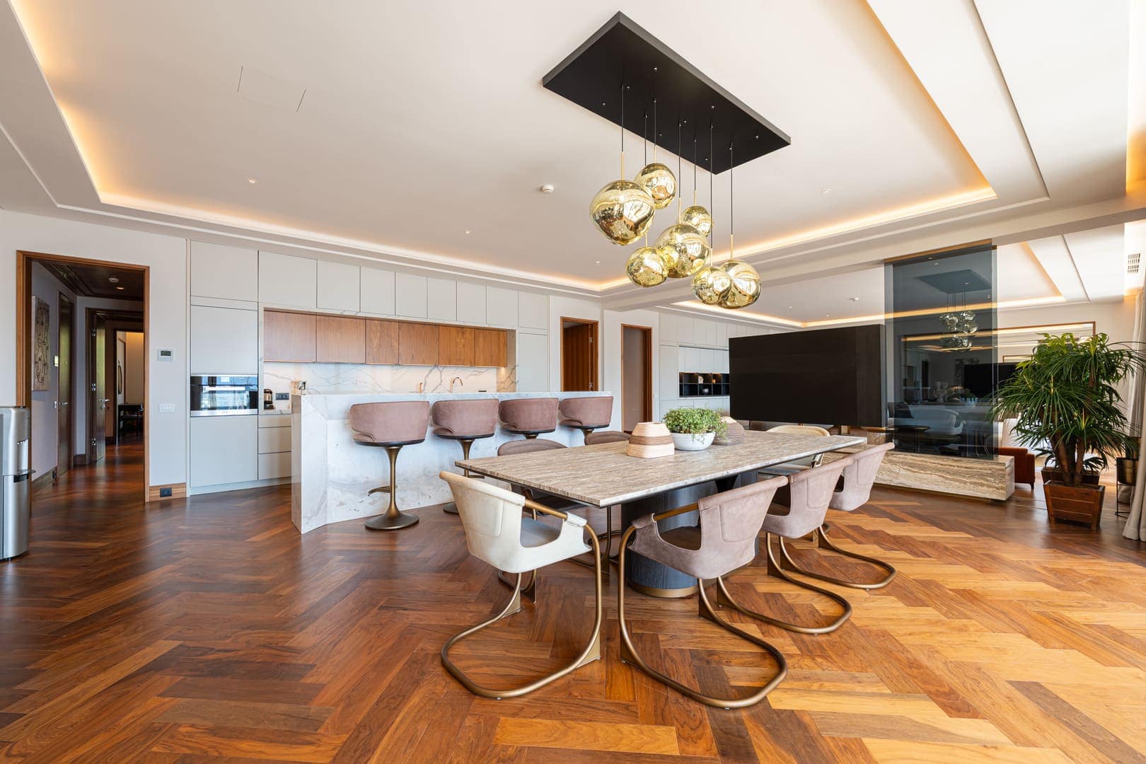 Luxury 4bdr Apartment in Elena Building, Porto Montenegro (5)